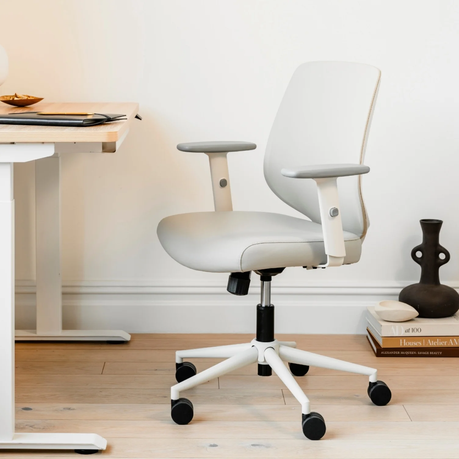 Daily Chair - Image 5
