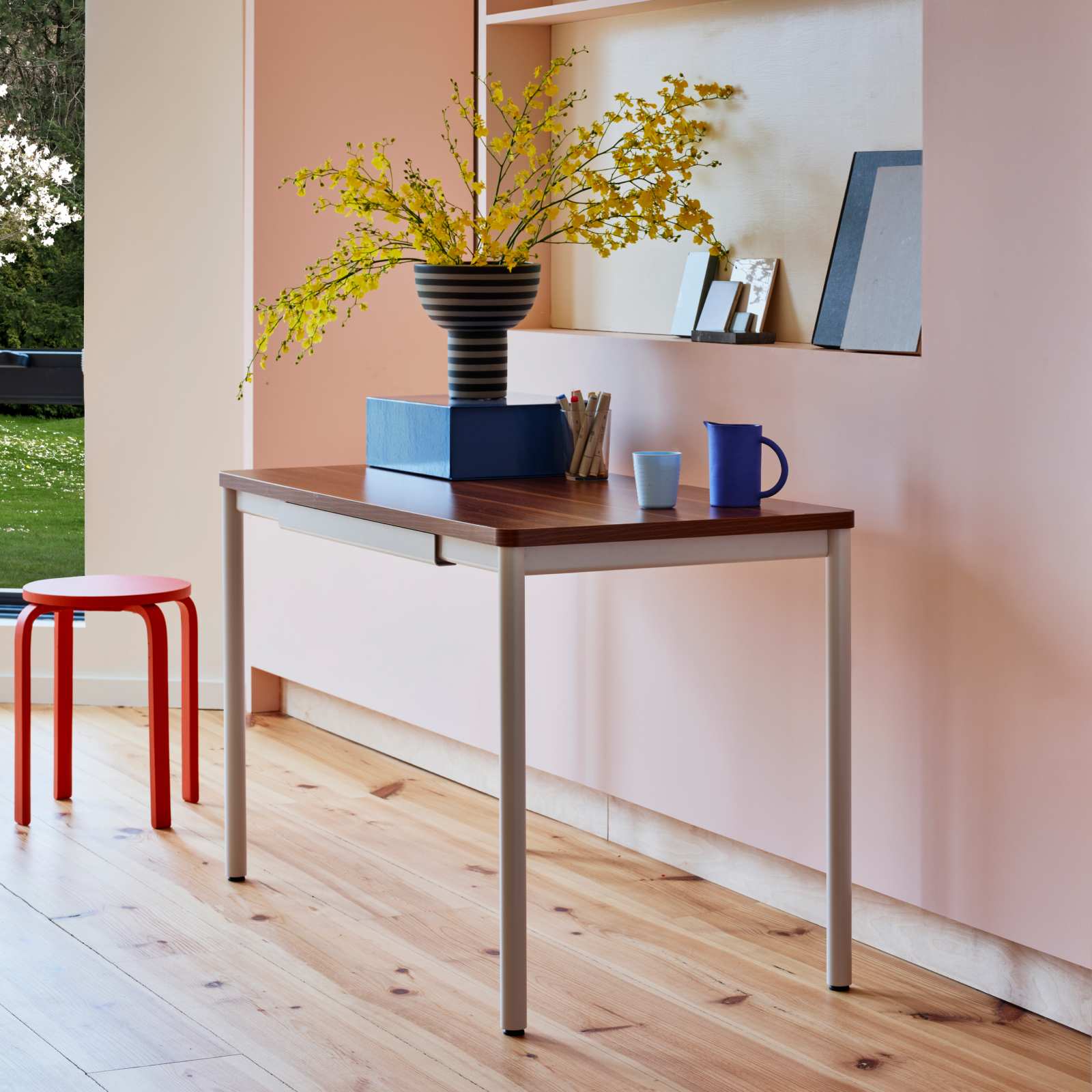Daily Desk - Image 12