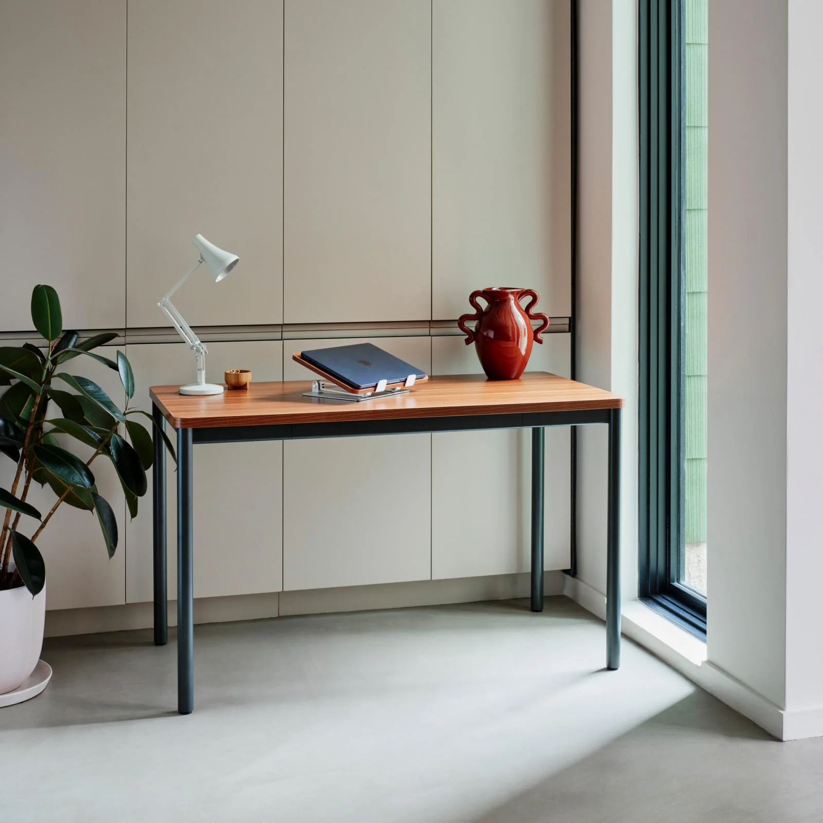 Daily Desk - Image 16