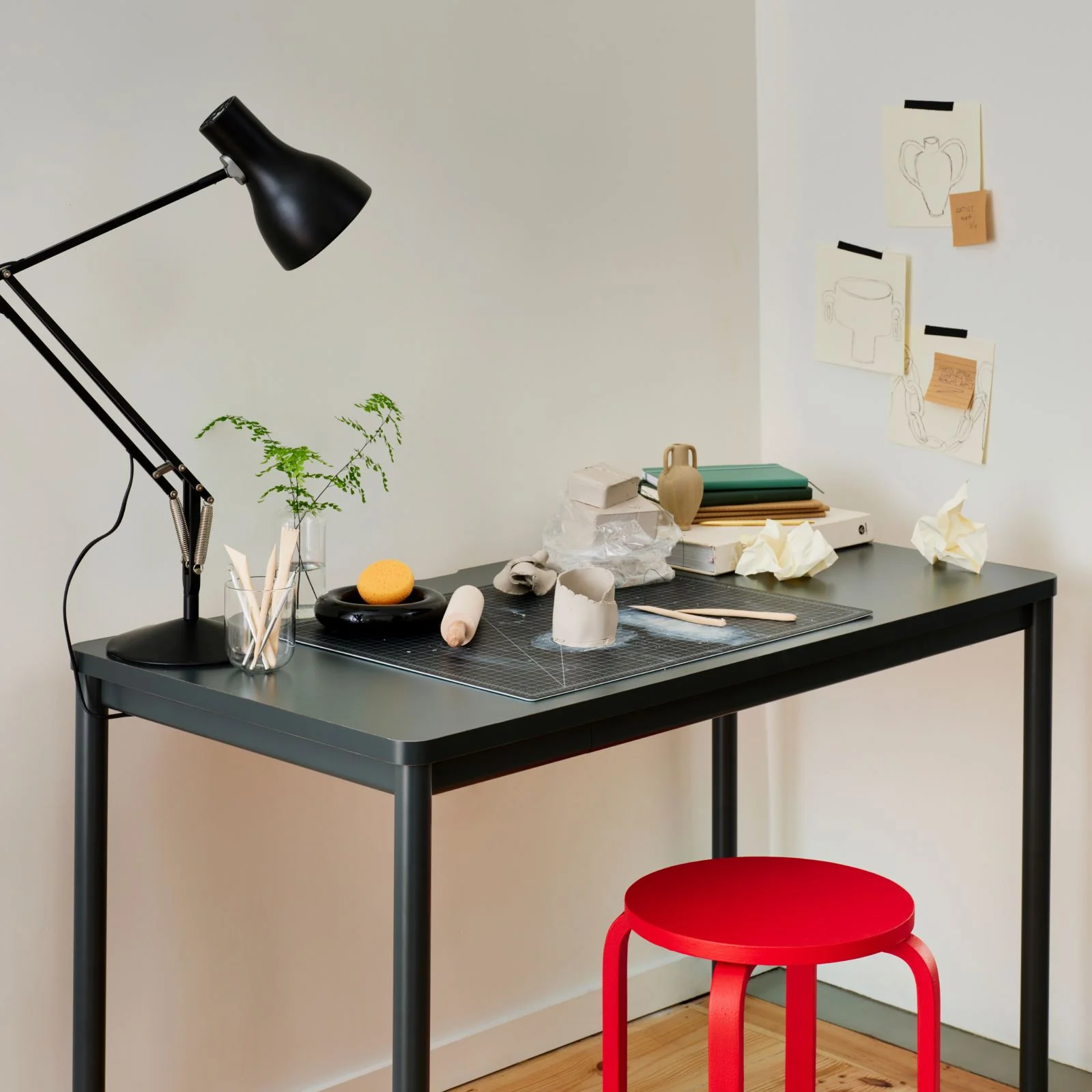 Daily Desk - Image 55