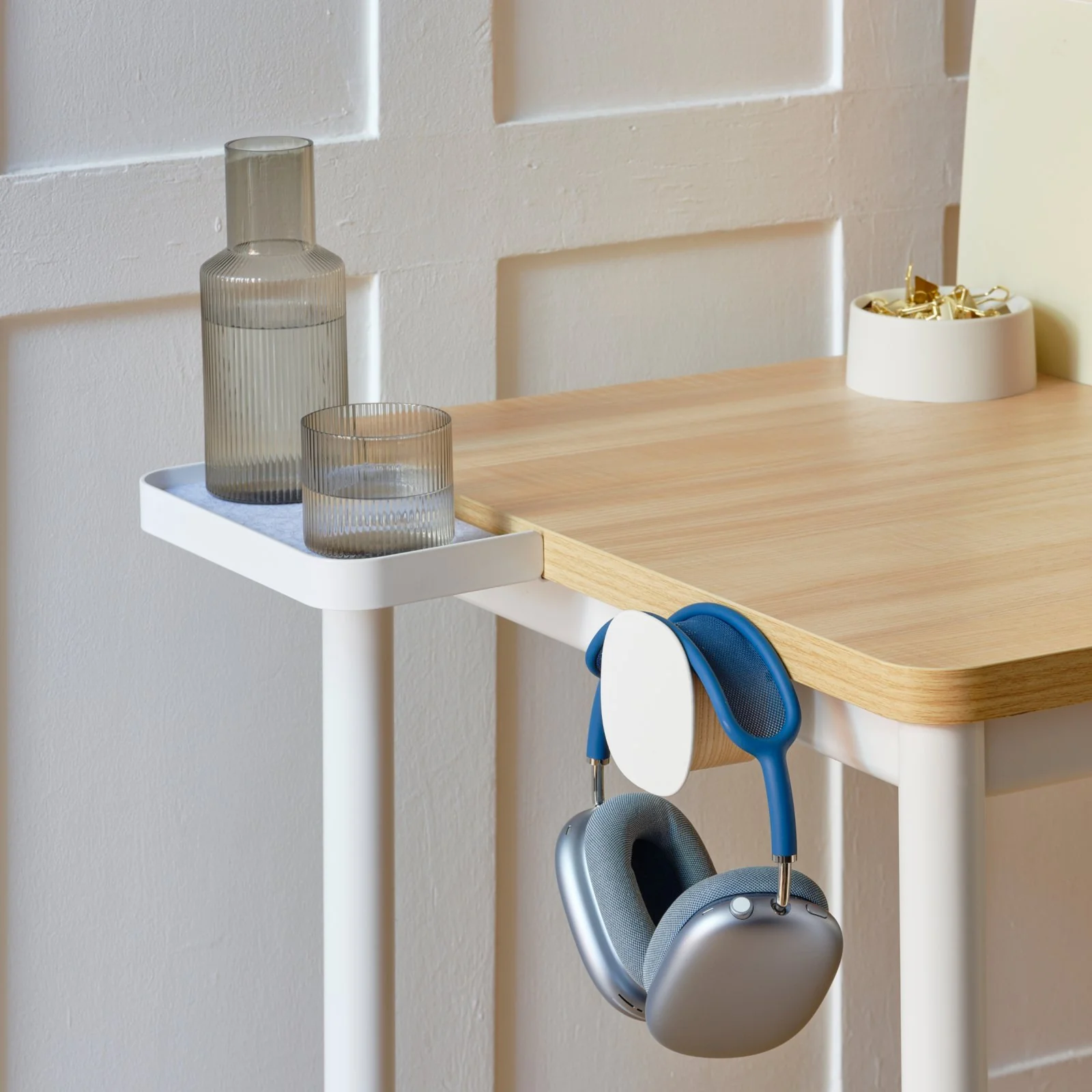 Daily Desk - Image 56