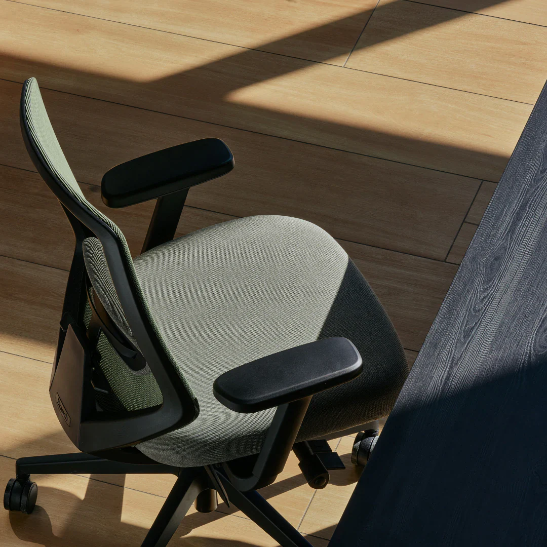 Ergonomic Chair Pro - Image 111