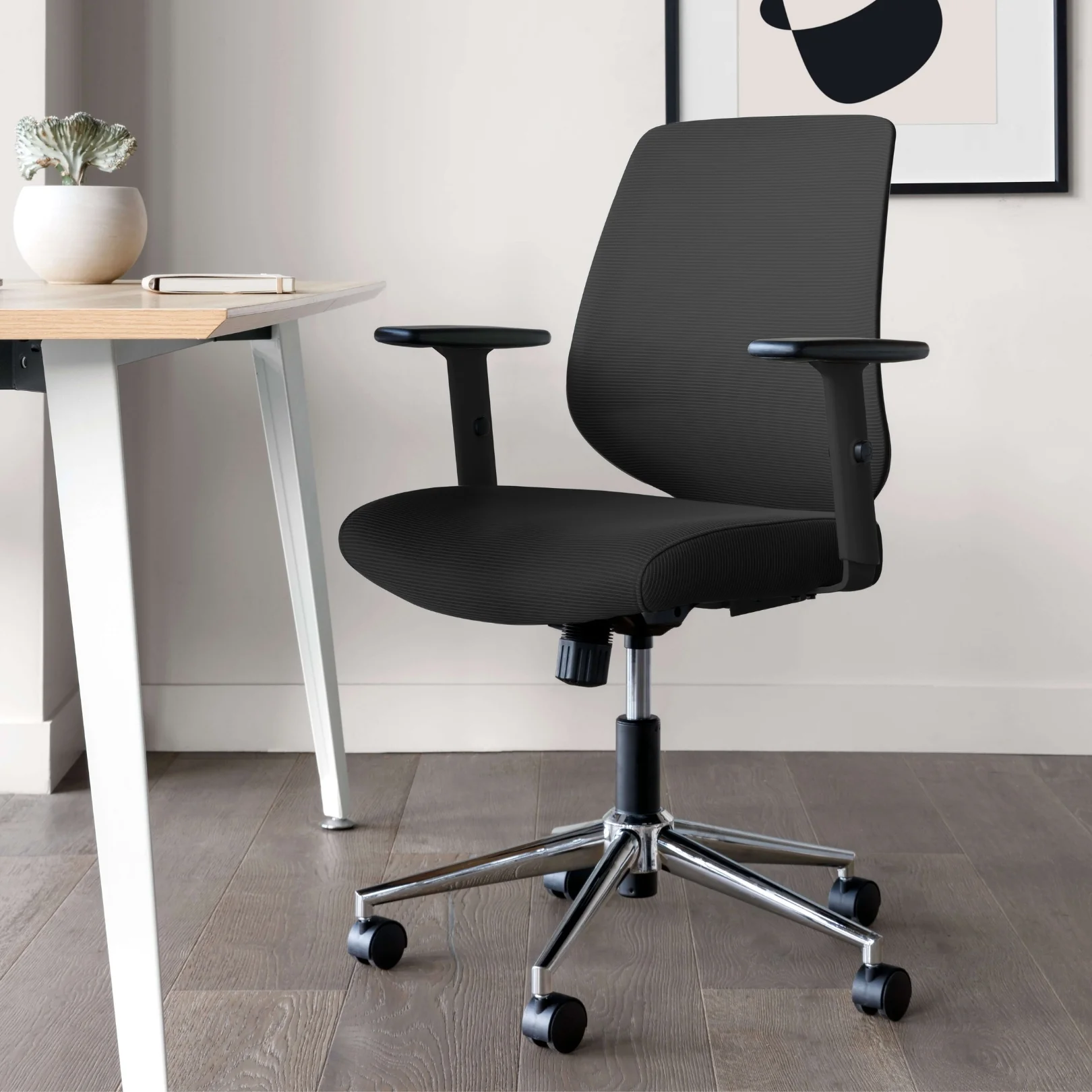 Open Box - Daily Chair - Image 4