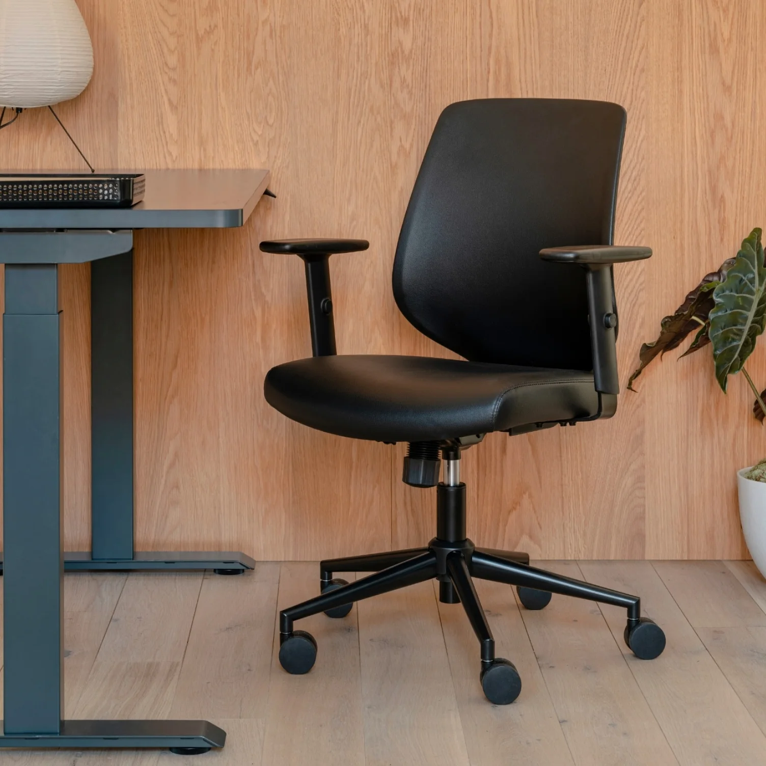 Open Box - Daily Chair - Image 8