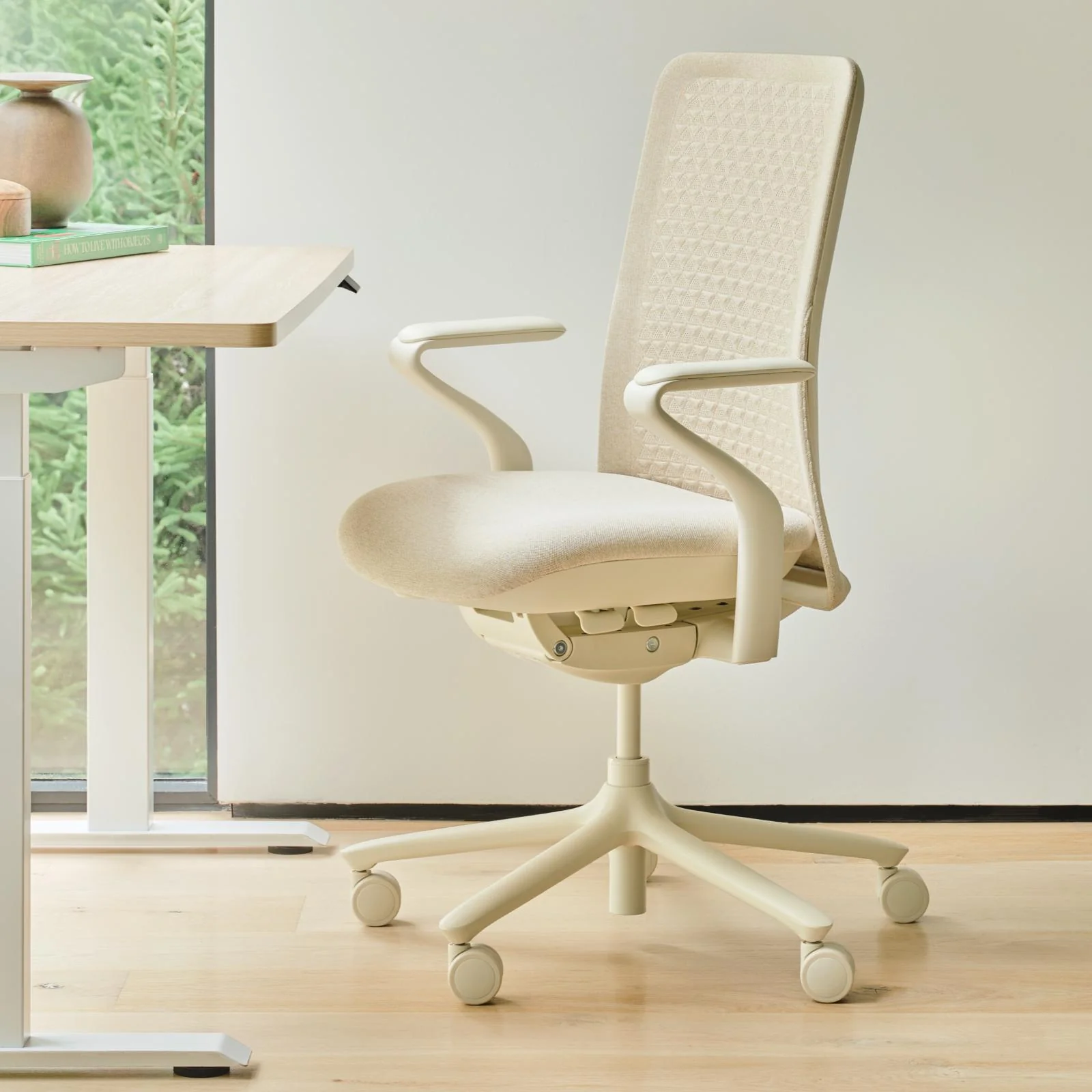 Open Box - Verve Chair - Image 6