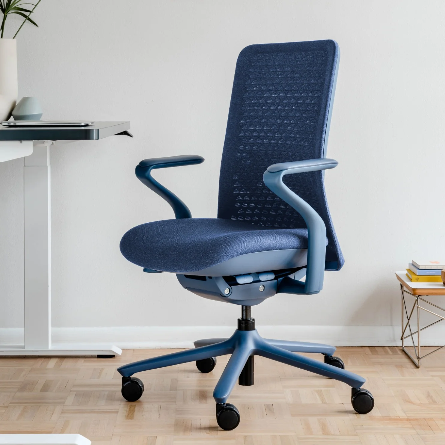 Open Box - Verve Chair - Image 7