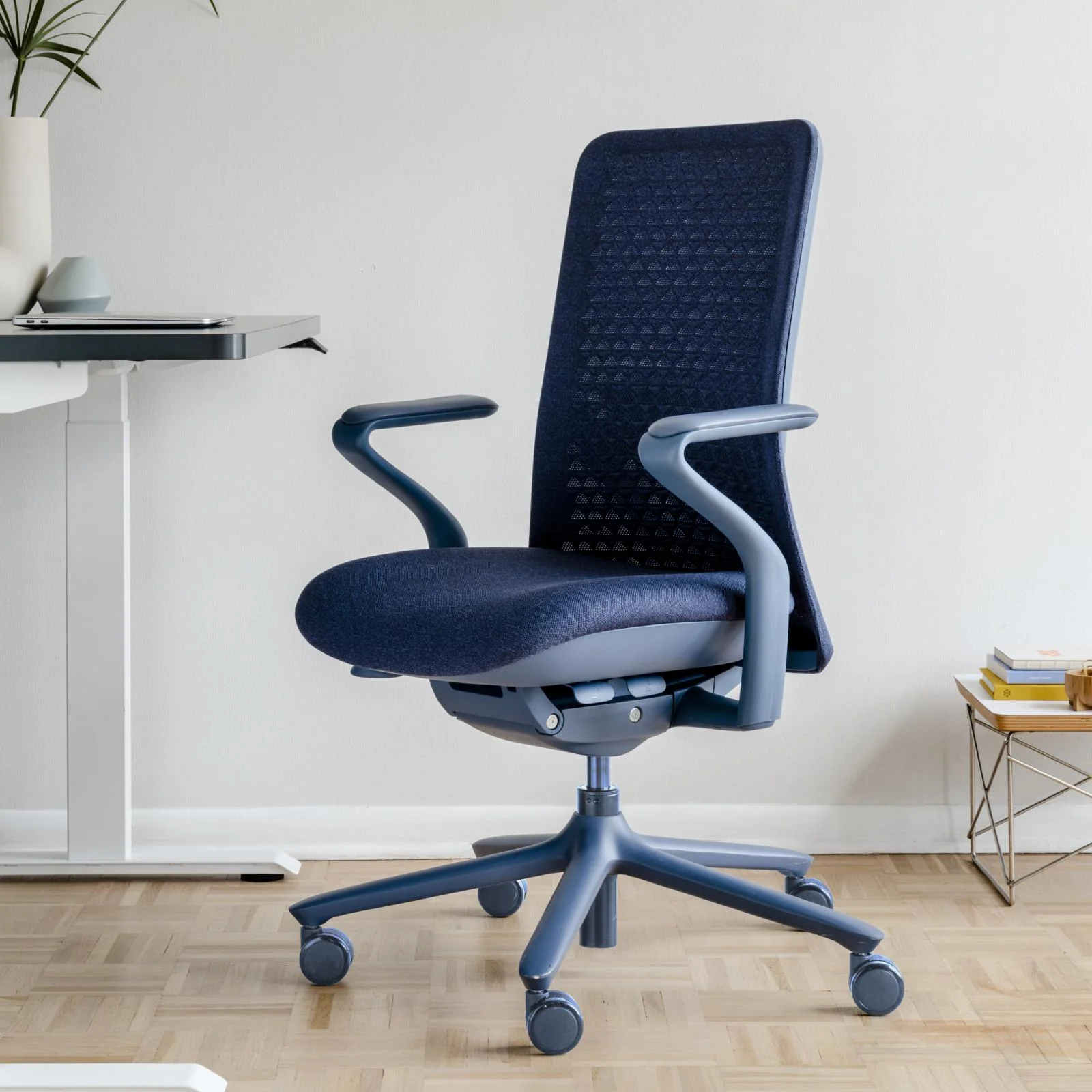 Verve Chair - Image 3